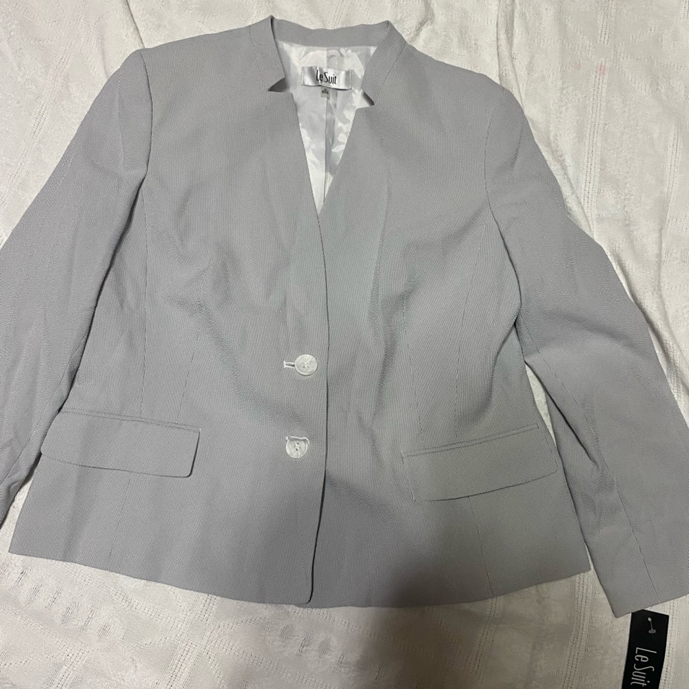 Le Suit 2 pc Suit